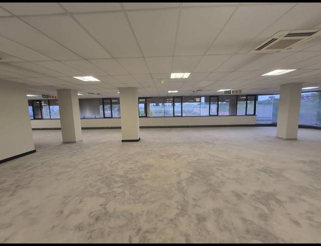 1,153M² OFFICE TO LET IN PARKTOWN
